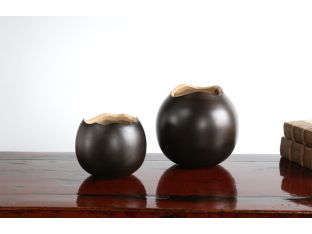 Set of 2 Hatched Vases
